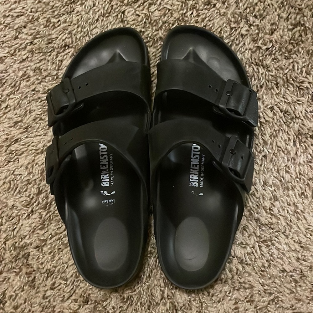 BLACK RUBBER BIRKENSTOCKS